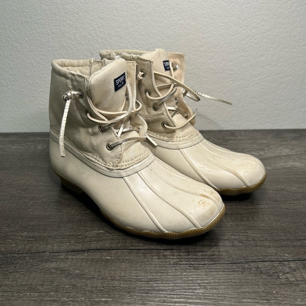 Sperry Saltwater Boot Ivory w Gold Girls Sz 4
